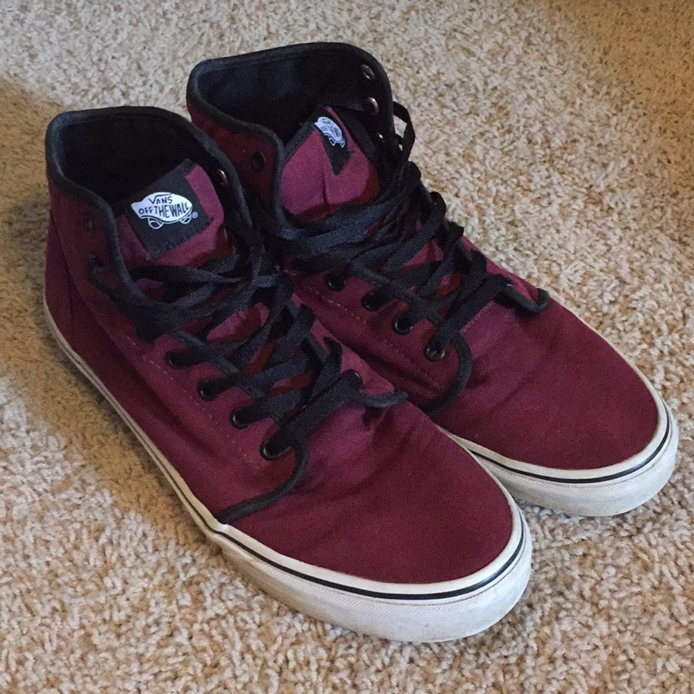 •Vans• Maroon shoes